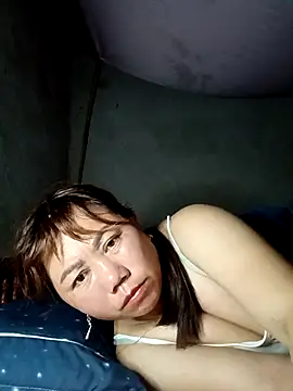 lyly sexx online show from April 3, 2026, 7:01 pm