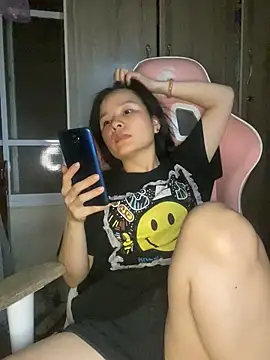Ivy Trix2 online show from June 17, 2026, 2:40 pm
