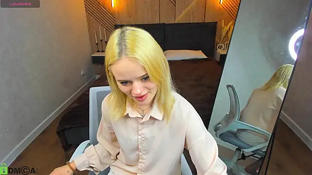 Snapshot of Tessa_Ashe chatting on March 25, 2026, 9:26 am Tessa Ashe online show from March 25, 2026, 9:26 am