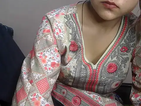 Aani 0 online show from April 19, 2026, 4:12 am