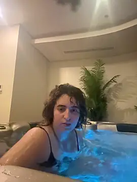 Snapshot of yassiestar chatting on February 27, 2026, 12:49 pm yassiestar online show from February 27, 2026, 12:49 pm