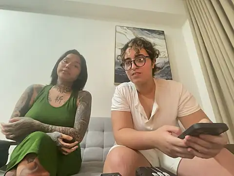 Snapshot of yassiestar chatting on March 3, 2026, 4:35 pm yassiestar online show from March 3, 2026, 4:35 pm