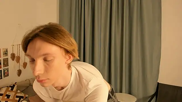 SilverFeral online show from February 28, 2026, 5:41 am