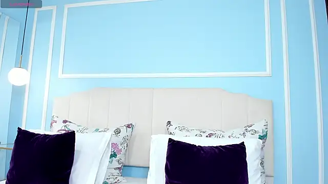 raquel mooon online show from March 3, 2026, 5:19 pm