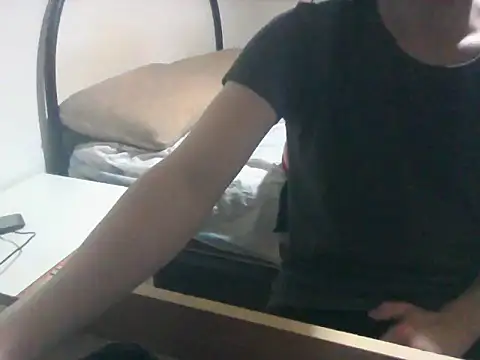 Snapshot of baddboy19 chatting on May 24, 2026, 1:43 am baddboy19 online show from May 24, 2026, 1:43 am