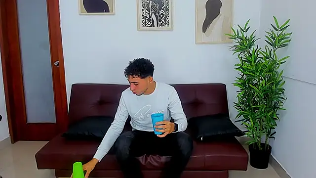 oria Light online show from March 3, 2026, 12:22 pm