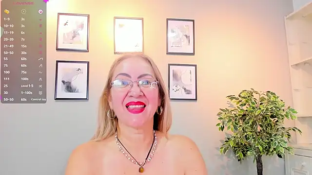 Victoria Firee online show from April 19, 2026, 6:10 pm