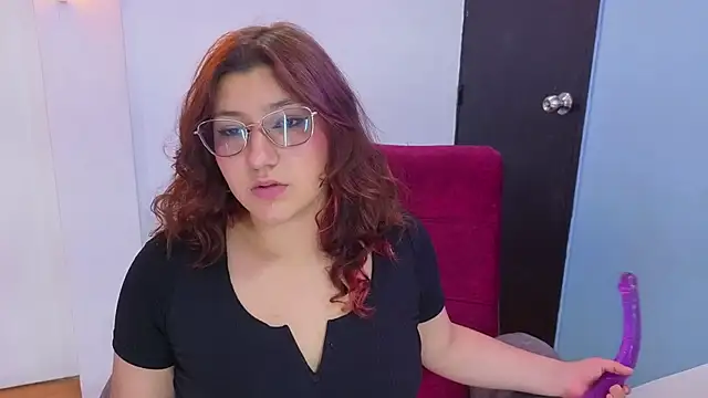 Snapshot of QueenOfDeepTroath chatting on February 28, 2026, 7:15 pm QueenOfDeepTroath online show from February 28, 2026, 7:15 pm