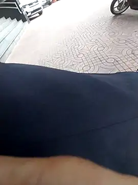 CanhMaxx1109 online show from April 17, 2026, 1:08 am