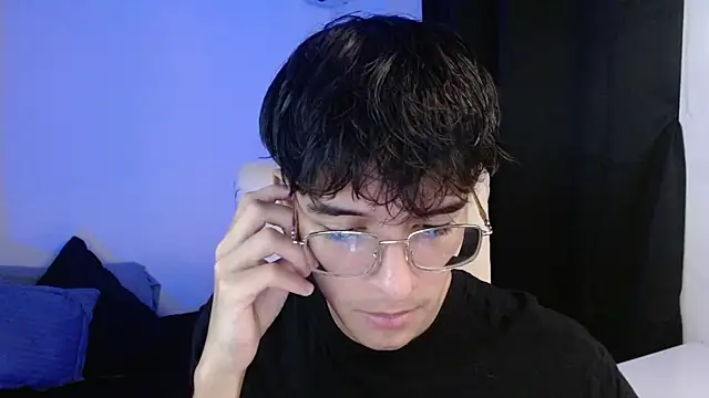 Snapshot of noah_millerx chatting on July 13, 2026, 9:50 pm noah millerx online show from July 13, 2026, 9:50 pm