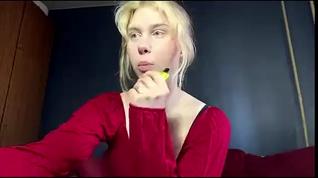 ShariLappas online show from March 27, 2026, 10:04 am