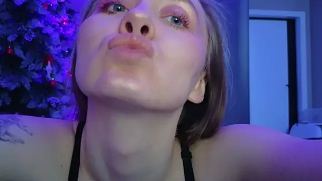 Snapshot of Cute_Auggie8 chatting on May 20, 2026, 9:37 am Cute Auggie8 online show from May 20, 2026, 9:37 am