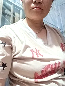 Lindxx-hot online show from April 10, 2026, 10:14 pm