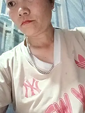 Lindxx-hot online show from April 11, 2026, 9:30 pm