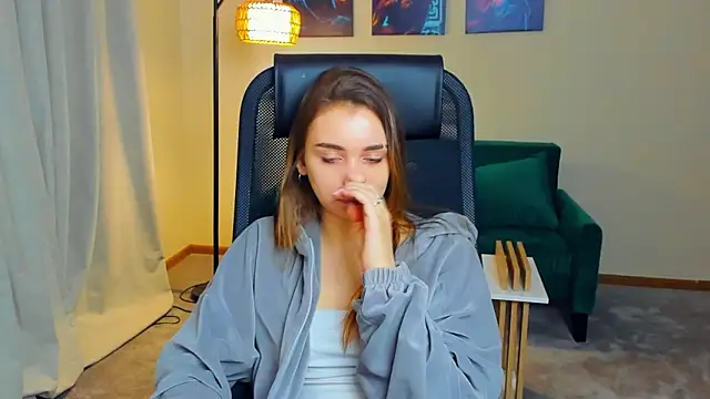 CarmelPerlas online show from March 4, 2026, 6:19 am