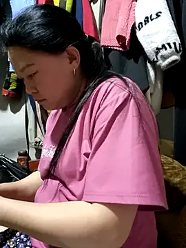 phay79 online show from March 26, 2026, 1:17 pm