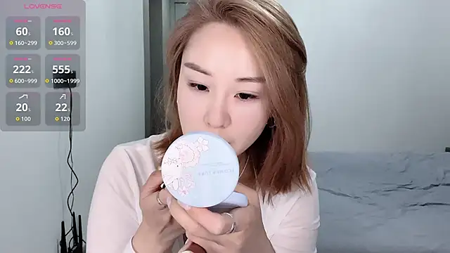 xiaolu-686 online show from April 14, 2026, 3:07 pm