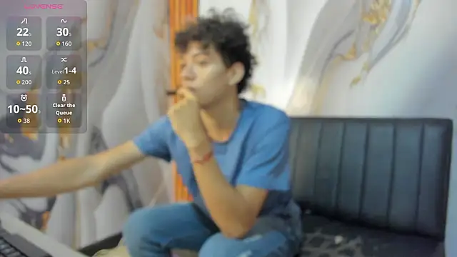 Snapshot of MiaBella_and_Max chatting on March 3, 2026, 12:00 pm MiaBella and Max online show from March 3, 2026, 12:00 pm