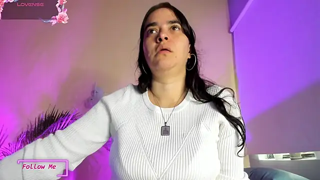  VALERIAGOMEZ online show from April 18, 2026, 11:58 am