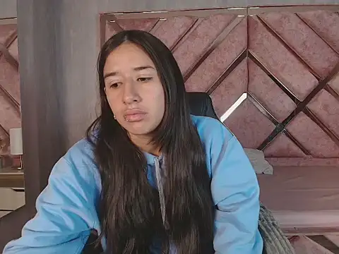 LilyRossi  online show from April 20, 2026, 12:41 pm