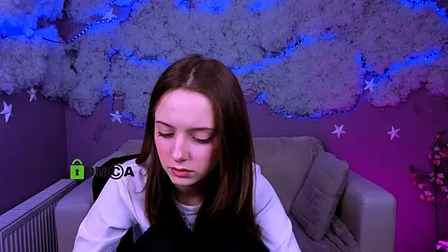 chloe ley online show from April 30, 2026, 9:59 am