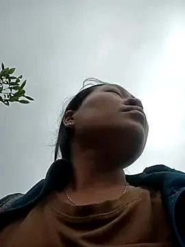 Mizu-hotshow online show from April 19, 2026, 10:36 am