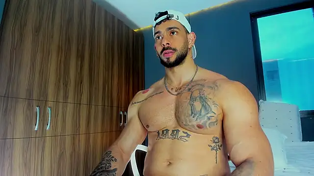 massimo visconti online show from April 18, 2026, 9:26 pm