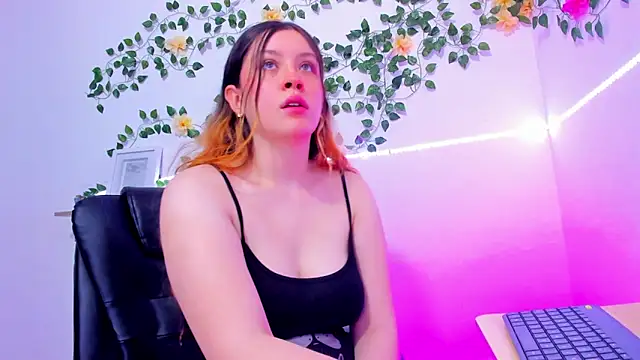 violeta cutee online show from March 3, 2026, 2:34 pm