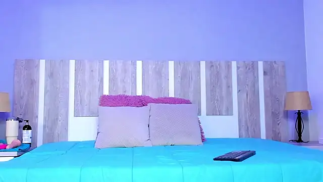 EmilySearss online show from April 6, 2026, 7:26 pm