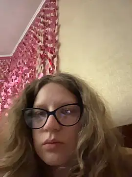 Luminosa online show from March 3, 2026, 11:54 pm