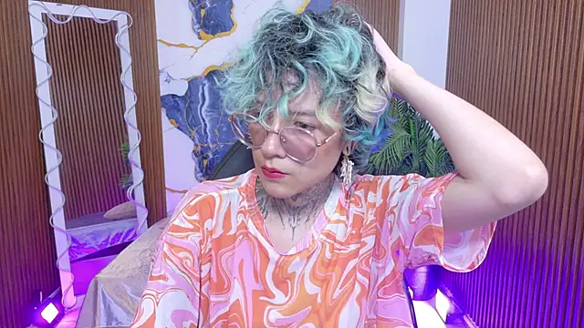Snapshot of Lyra_tay chatting on June 5, 2026, 7:08 pm Lyra tay online show from June 5, 2026, 7:08 pm