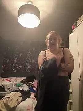 SassieBlondie online show from March 5, 2026, 12:28 am