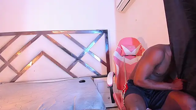 nicoypipeking online show from March 11, 2026, 3:45 am