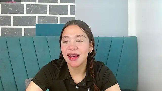 Sweet kitty 05 online show from May 24, 2026, 5:40 pm