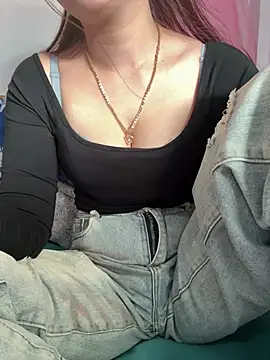 Junyy k2 online show from March 30, 2026, 2:12 am