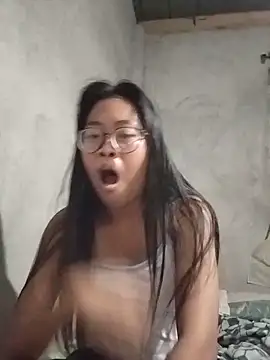 angelpinay44 online show from June 29, 2026, 3:23 pm