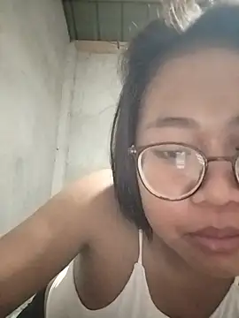 angelpinay44 online show from July 2, 2026, 3:29 pm