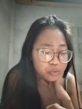 angelpinay44 online show from July 10, 2026, 3:58 pm