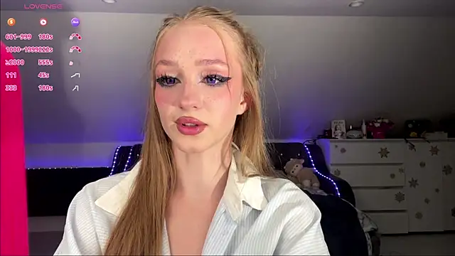Snapshot of Anika_Socutehe chatting on July 17, 2026, 9:41 pm Anika Socutehe online show from July 17, 2026, 9:41 pm