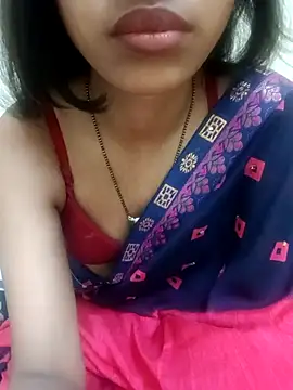 MAYA BED GIRL online show from March 25, 2026, 4:24 pm