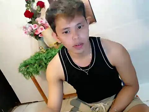 Snapshot of Baby_Maxxx chatting on May 8, 2026, 6:24 pm Baby Maxxx online show from May 8, 2026, 6:24 pm