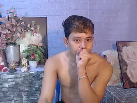 Snapshot of Baby_Maxxx chatting on May 13, 2026, 10:34 am Baby Maxxx online show from May 13, 2026, 10:34 am