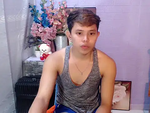 Snapshot of Baby_Maxxx chatting on May 16, 2026, 12:29 am Baby Maxxx online show from May 16, 2026, 12:29 am
