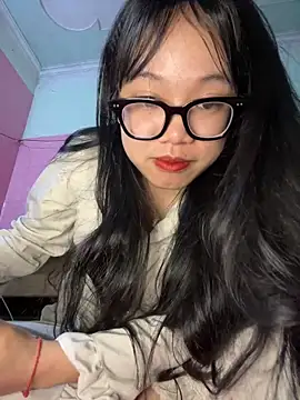 Leeeeiu online show from March 22, 2026, 3:15 pm