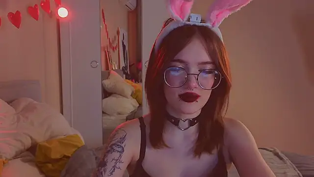 Marika Degas online show from March 21, 2026, 12:32 pm