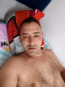 Snapshot of RaphandLey chatting on March 1, 2026, 5:15 pm RaphandLey online show from March 1, 2026, 5:15 pm