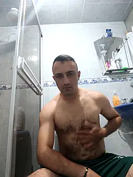 Snapshot of RaphandLey chatting on March 3, 2026, 2:39 am RaphandLey online show from March 3, 2026, 2:39 am