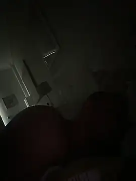 alexandeerr1986 online show from April 19, 2026, 6:56 am