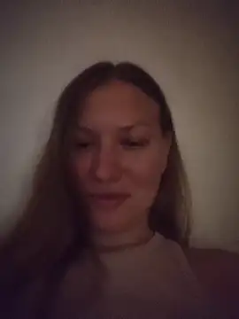 Snapshot of August_Shine chatting on May 22, 2026, 6:13 pm August Shine online show from May 22, 2026, 6:13 pm