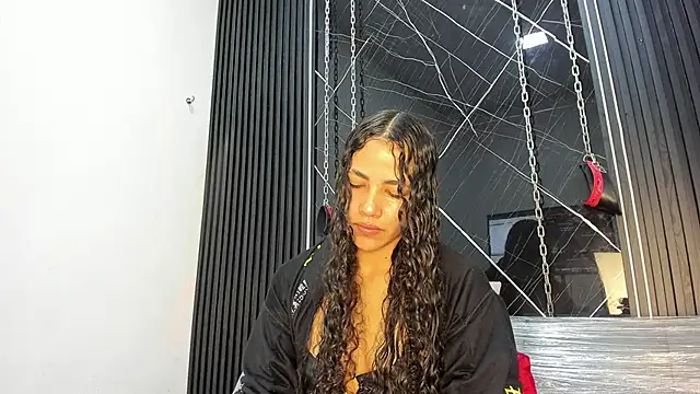 Megan Duskk online show from April 18, 2026, 11:36 am